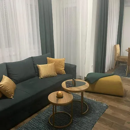 Vesta Apartment *