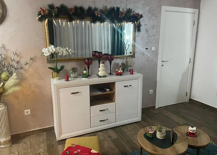 公寓 Vesta 斯雷姆斯卡米特罗维察